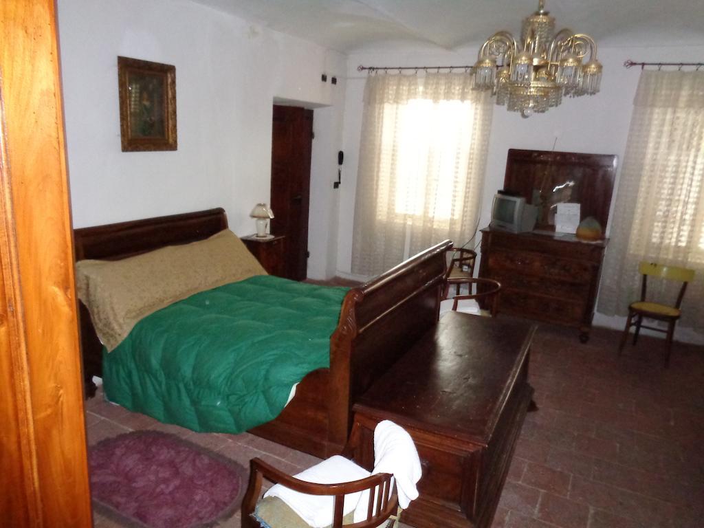 Gran Collina Villa San Damiano d'Asti Room photo
